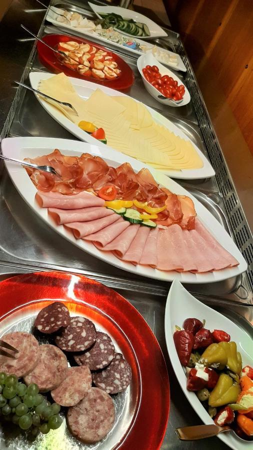 Weinhotel Hubertus Garni Klotten Dış mekan fotoğraf