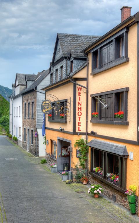 Weinhotel Hubertus Garni Klotten Dış mekan fotoğraf